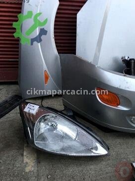 Ford Focus Sol Ön Far çıkma parça
