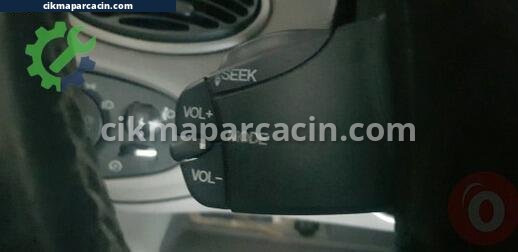 Ford Focus Teyp çıkma parça