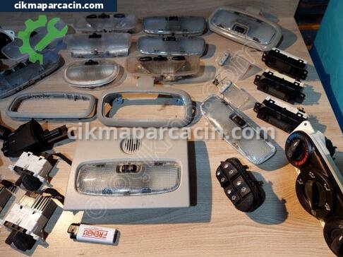 Ford Focus Tavan Lambası çıkma parça