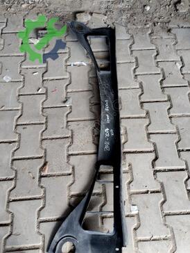 Ford Focus Ön Panjur çıkma parça