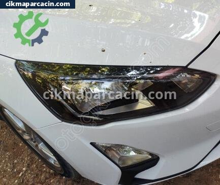 Ford Focus Ön Far çıkma parça