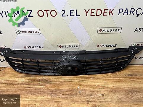 Ford Focus Ön Panjur çıkma parça