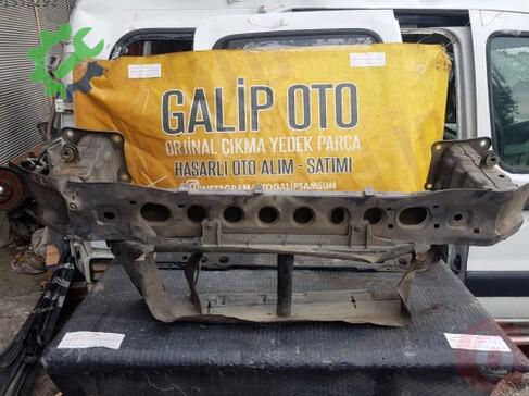 Ford Focus Ön Tampon Demiri çıkma parça