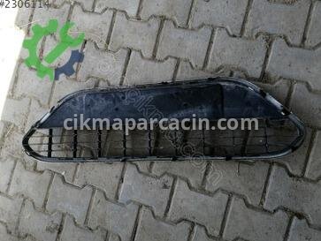 Ford Focus Ön Panjur çıkma parça