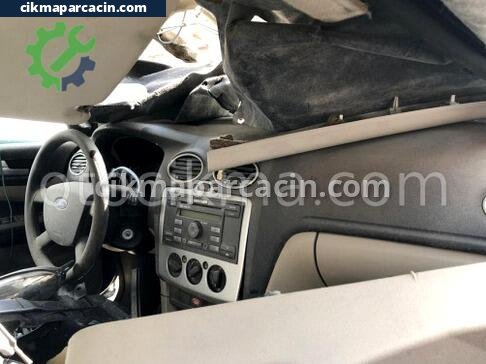 Ford Focus Teyp çıkma parça
