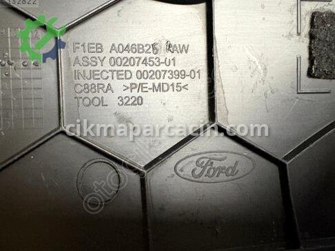 Ford Focus Orta Konsol F1EBA046B26 çıkma parça