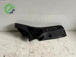 FORD FOCUS SAĞ ARKA KOLTUK YAN TRİM