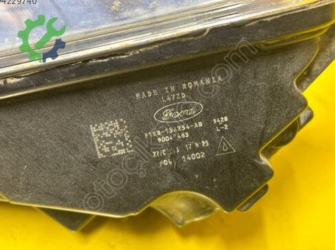 Ford Focus Sağ Sis Farı 90041448 çıkma parça