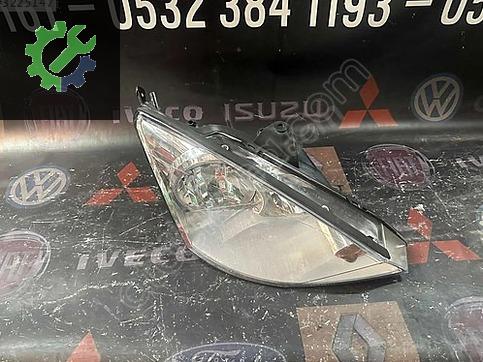 Ford Focus Sol Ön Far çıkma parça
