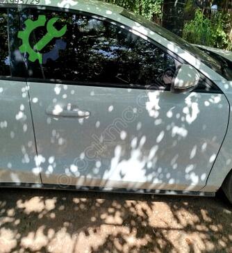 Ford Focus Sol Ön Kapı çıkma parça