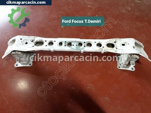 Ford Focus Tampon Demiri çıkma parça