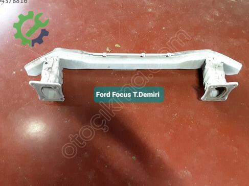 Ford Focus Tampon Demiri çıkma parça