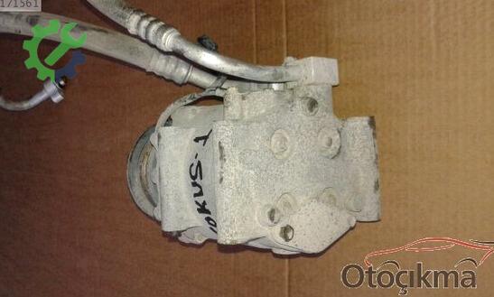 Ford Focus Marşpiyel çıkma parça