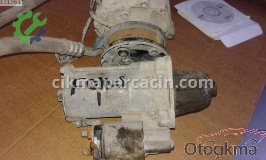 Ford Focus Marşpiyel çıkma parça
