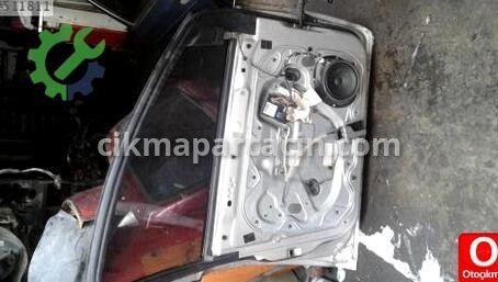 Ford Focus Sol Ön Kapı çıkma parça