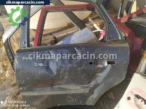 Ford Focus Sol Arka Kapı çıkma parça