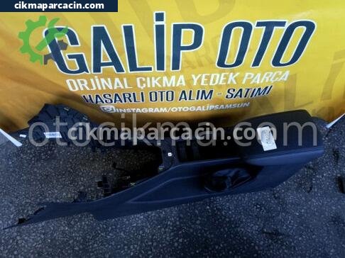 Ford Focus Orta Konsol çıkma parça
