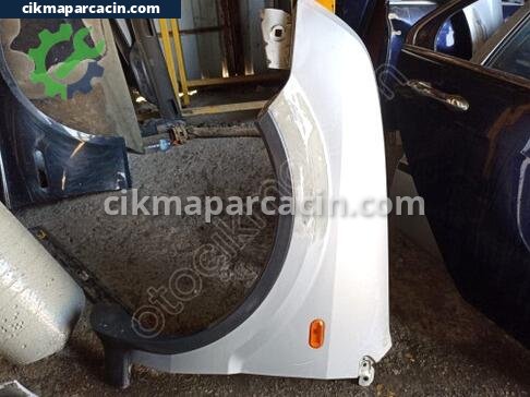 Ford Fusion Sol Ön Çamurluk çıkma parça