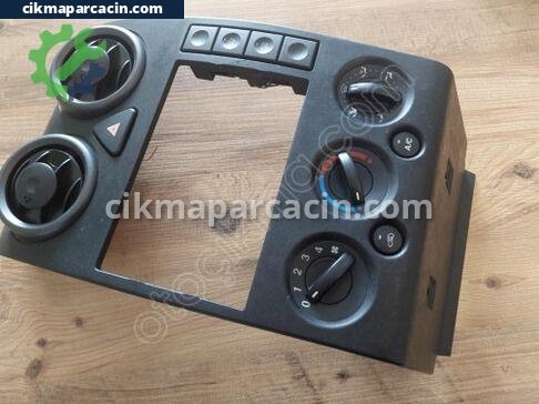 Ford Fusion Teyp çıkma parça