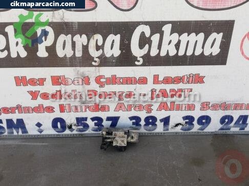 Ford Tourneo Connect Sağ Ön Kapı Kilidi çıkma parça