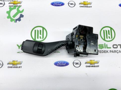 Ford Kuga Sinyal Kolu 4M5T13335BD çıkma parça