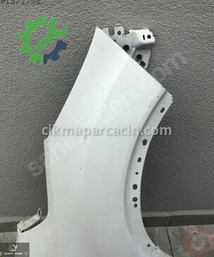 Ford Kuga Sağ Ön Çamurluk çıkma parça