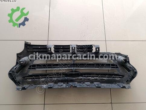 Ford Kuga Ön Panjur çıkma parça