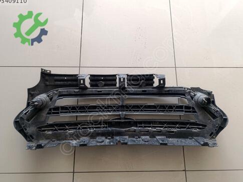 Ford Kuga Ön Panjur çıkma parça