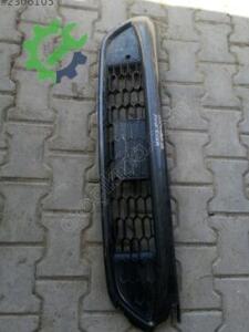 Ford kuga ön tampon ızgarası 2017 2020 arası