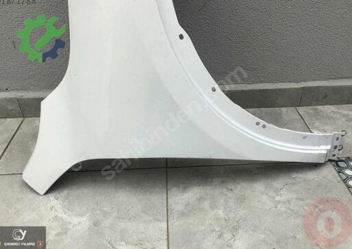 Ford Kuga Sağ Ön Çamurluk çıkma parça