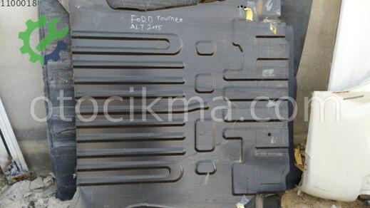Ford Tourneo Courier Arka Bagaj çıkma parça
