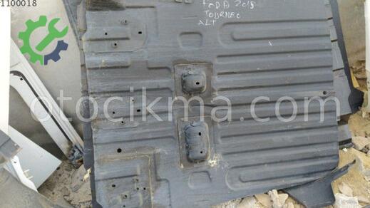 Ford Tourneo Courier Arka Bagaj çıkma parça