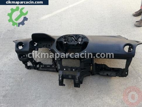 Ford Tourneo Courier Göğüs çıkma parça