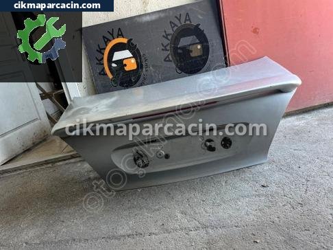 Ford Mondeo Bagaj Kapağı çıkma parça