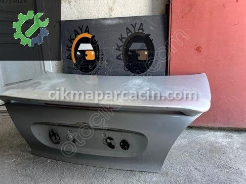 Ford Mondeo Bagaj Kapağı çıkma parça