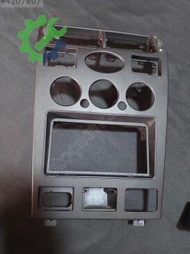 Ford Mondeo Teyp çıkma parça