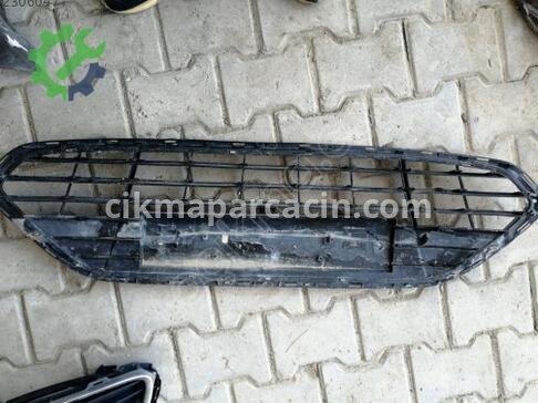 Ford Mondeo Ön Panjur çıkma parça