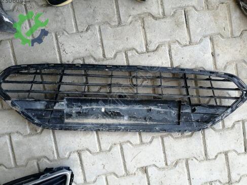 Ford Mondeo Ön Panjur çıkma parça