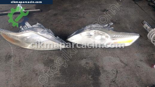 Ford Mondeo Sağ Ön Far çıkma parça
