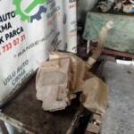Ford Mondeo silgi su bidonu