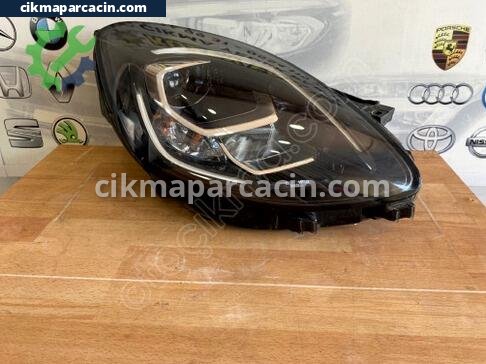 Ford Puma Sağ Ön Far çıkma parça