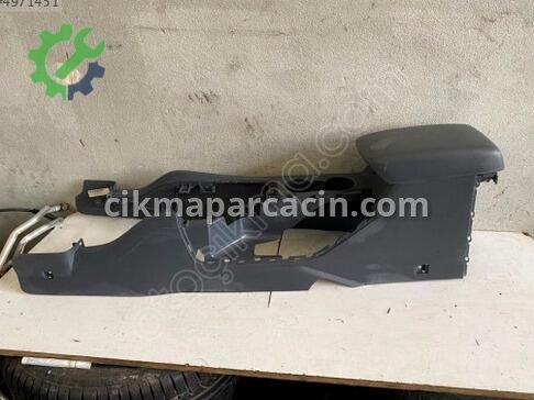 Ford Ranger Orta Konsol çıkma parça
