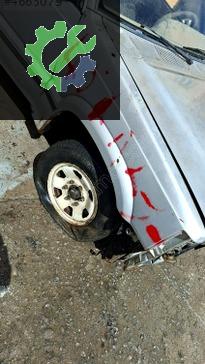 Mazda B-2500 Sağ Çamurluk B2500 çıkma parça