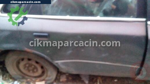 Ford Scorpio Arka Çamurluk çıkma parça