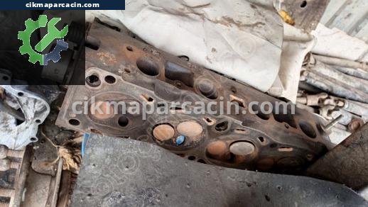 Ford Taunus Silindir Kapağı çıkma parça