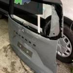 Ford tourneo bagaj kapağı