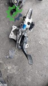 Orijinal Ford Tourneo Courier Pedal Çıkma