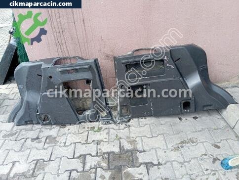 Ford Tourneo Courier Bagaj Döşemesi çıkma parça