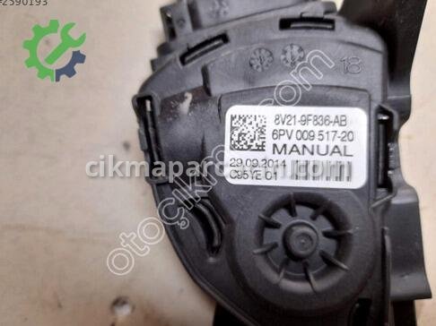 Ford Tourneo Courier Pedal çıkma parça