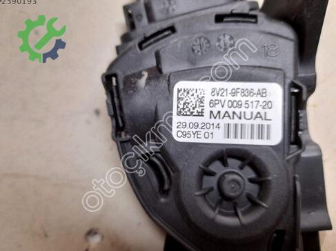 Ford Tourneo Courier Pedal çıkma parça